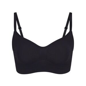 SKIMS seamless sculpt bralette
